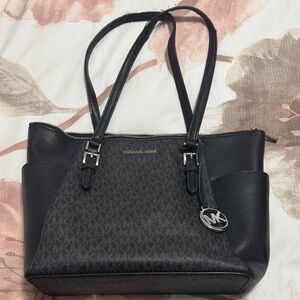 Michael Kors Black and Gray Shoulder Bag - well used - straps are worn
